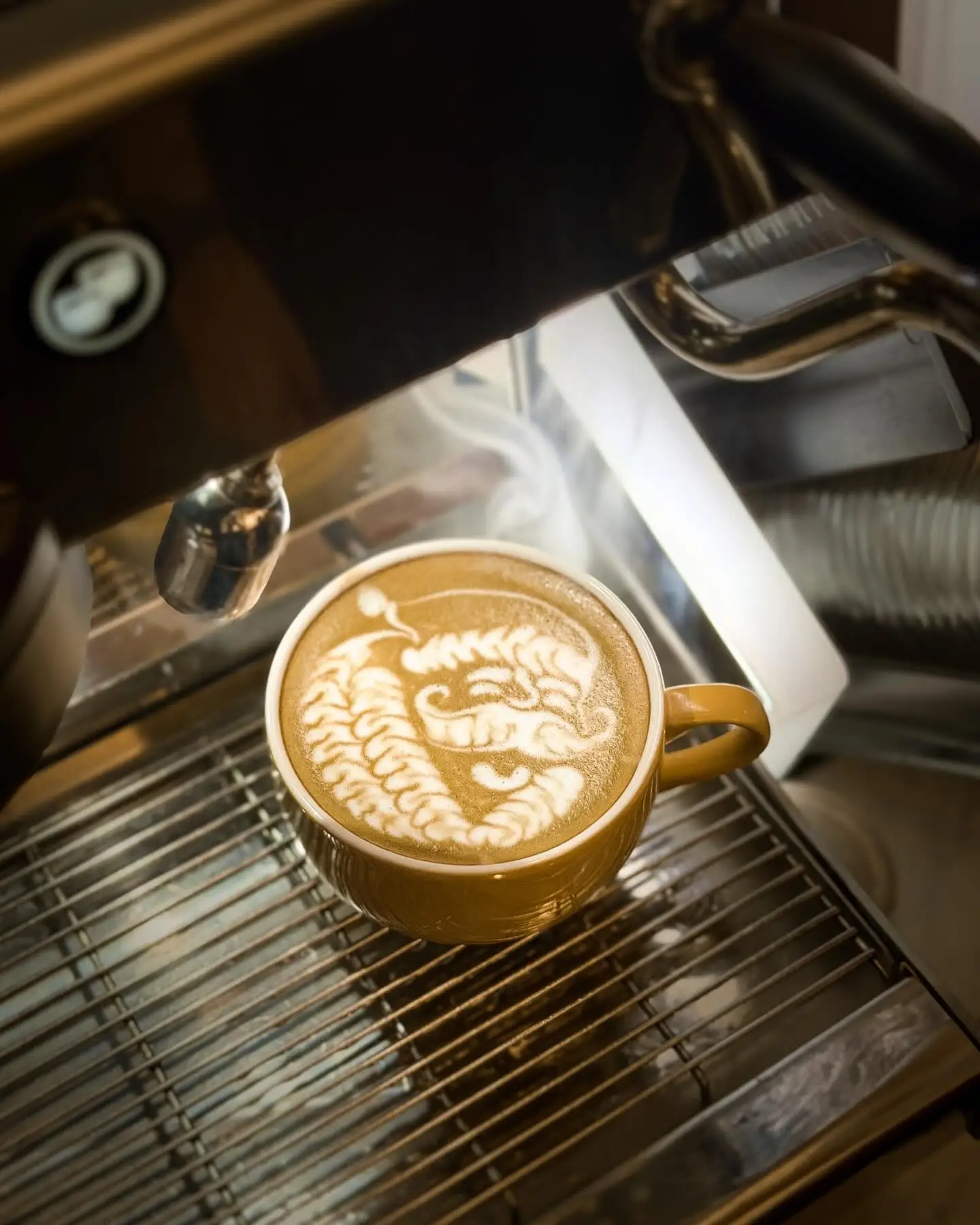 Latte art on an espresso machine